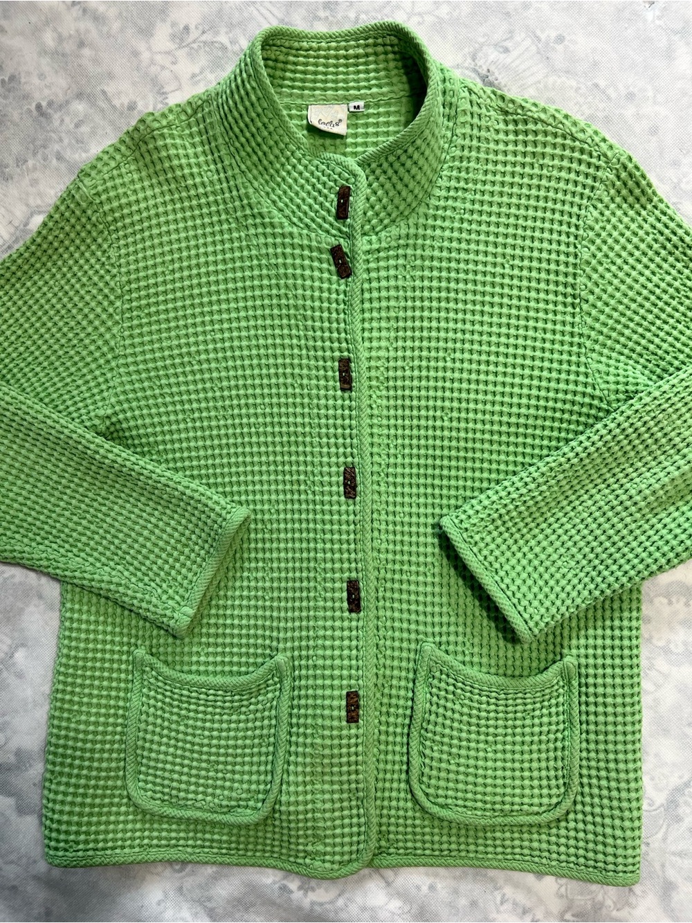Focus USA Sz M Waffle Knit Jacket Lime Green Cardigan Pockets Grandma Lagenlook
